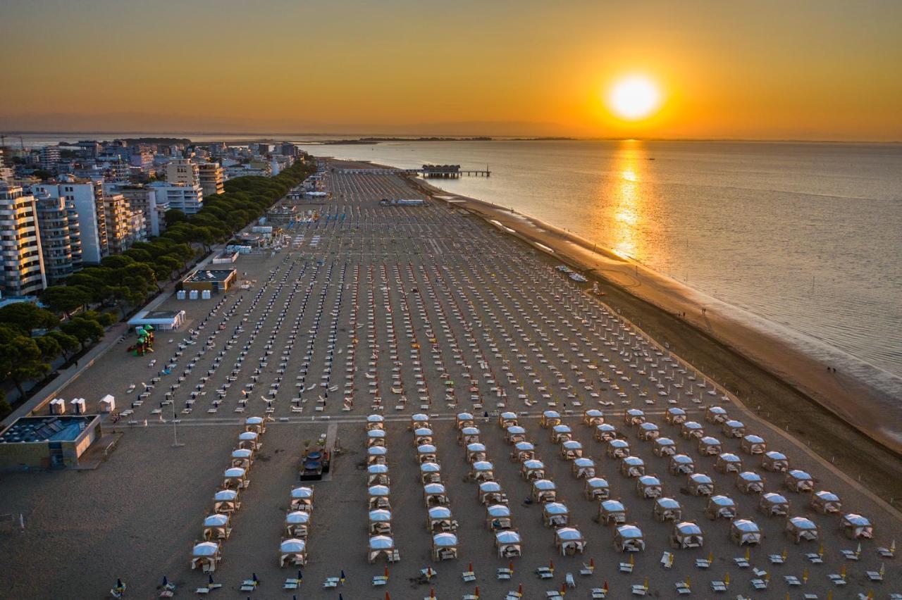 Appartamenti Fungo Lignano Sabbiadoro Extérieur photo