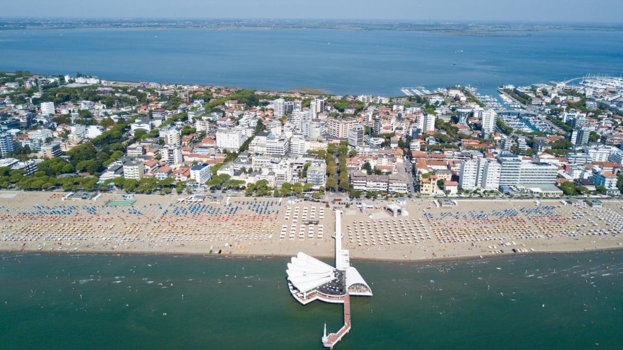 Appartamenti Fungo Lignano Sabbiadoro Extérieur photo